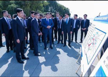 Ерөнхий сайд Л.Оюун-Эрдэнэ Хятадын томоохон гүүр, туннелийн байгууламжтай танилцлаа