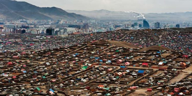 Ханын материал орчимд 3000 айлын орон сууц барихаар 137 иргэний газрыг чөлөөлжээ