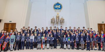 2024 оны онцлох хүүхдүүдэд шагнал гардууллаа