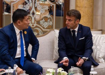 Ерөнхий сайд Л.Оюун-Эрдэнэ Францын Ерөнхийлөгч Макронтой уулзлаа