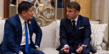 Ерөнхий сайд Л.Оюун-Эрдэнэ Францын Ерөнхийлөгч Макронтой уулзлаа