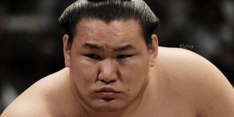 Сүмоч С.Бямбасүрэн: Аварга цолны нэр хүндийг сэвтээхгүй зүтгэнэ