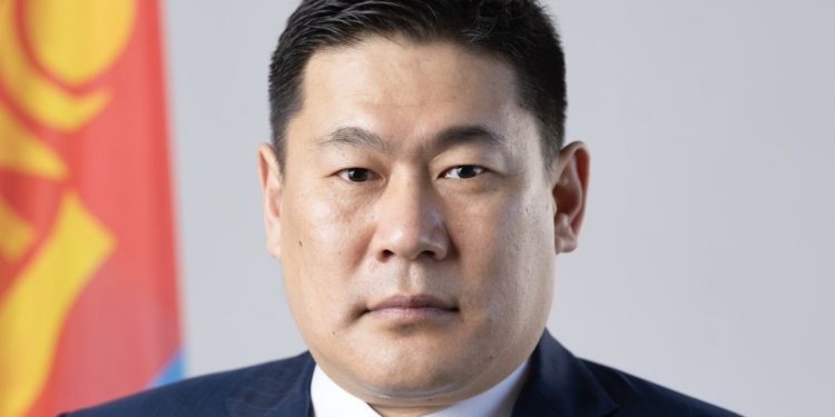 Л.Оюун-Эрдэнэ: Хаврын чуулганд татвар, нийгмийн даатгалын багц хуулийн өөрчлөлтийг өргөн барина