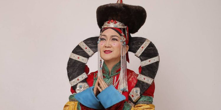 Гавьяат жүжигчин Ж.Оюундарь Ардын жүжигчин болно