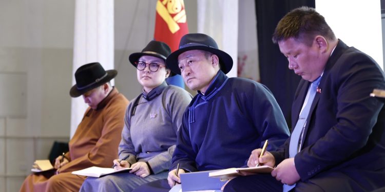 Д.Амарбаясгалан: УИХ-ын гишүүд ард иргэдэд эдийн засгийн өсөлтийн хувь хэмжээгээр ажлаа тайлагнадаг болно