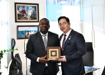 НҮБ-ын Хүүхдийн сангийн суурин төлөөлөгчтэй уулзлаа