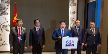 Л.Оюун-Эрдэнэ: Замын-Үүд-Эрээнээс хойших хил холболтын хоёр дахь төмөр зам Гашуунсухайт-Ганцмод болно