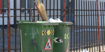 Нийслэлд 18:00-21:00 цагаас бусад үед хог хаяхыг хориглолоо