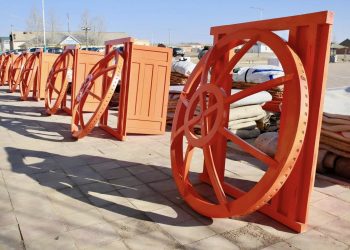 Түймэрт өртөж орон гэргүй болсон хүмүүст гэр, хувцас, эрүүл мэндийн багц өглөө