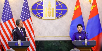 МУИС-ийн дэргэд Англи хэлний төгөлдөршил төв үүдээ нээлээ