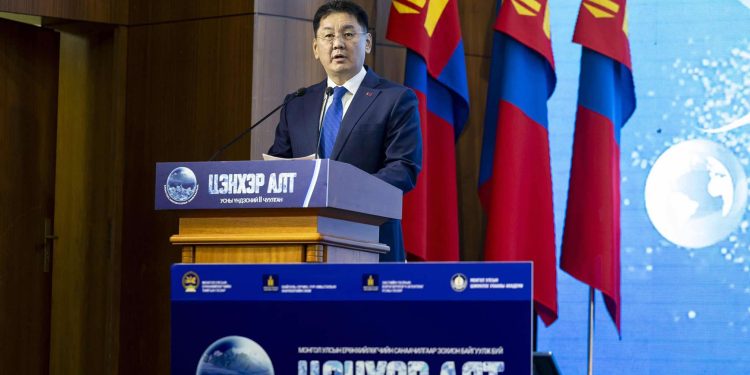 У.Хүрэлсүх: Усаа хайрлаж, хамгаалах “Цэнхэр алт” хөтөлбөр хэрэгжүүлэх цаг болсон