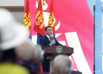 УИХ-ын дарга Д.Амарбаясгалан Архангай аймагт ажиллаж, бодлогоо тайлбарлажээ