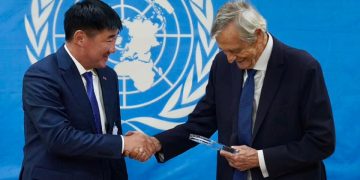 НҮБ-ын тусгай төлөөлөгчтэй уулзаж энхийг сахиулагчдын оролцоог нэмэх талаар ярилцжээ