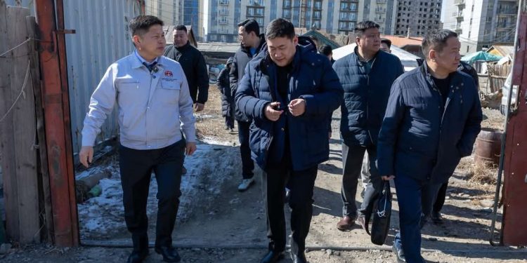 Утаа, түгжрэлийн эсрэг ажлууд хавар, зун тасрах ёсгүйг Ерөнхий сайд анхаарууллаа