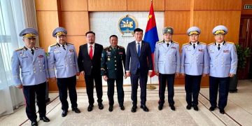 Монголын зэвсэгт хүчин нэг хошууч генерал, 4 бригадын генералаар бүл нэмлээ