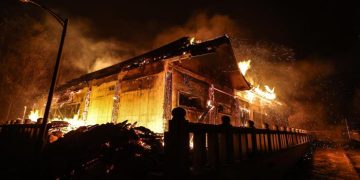 БНСУ-д хээрийн түймрийн улмаас 18 хүн нас баржээ