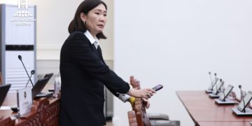 Л.Мөнхбаясгалан: Ухаа худагийг луйвраар авсныг илчилсэн Засгийн газрыг дэмжиж ажиллана