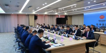 Гашуунсухайт-Ганцмод боомтыг төмөр замаар холбох аж ахуй нэгжүүдийн хэлцэл эхэлжээ