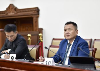 Авлигатай тэмцэх газрын даргаар Э.Дашдавааг улираан томиллоо