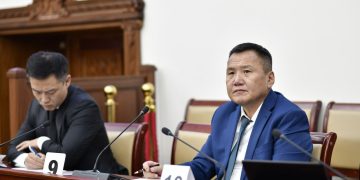 Авлигатай тэмцэх газрын даргаар Э.Дашдавааг улираан томиллоо