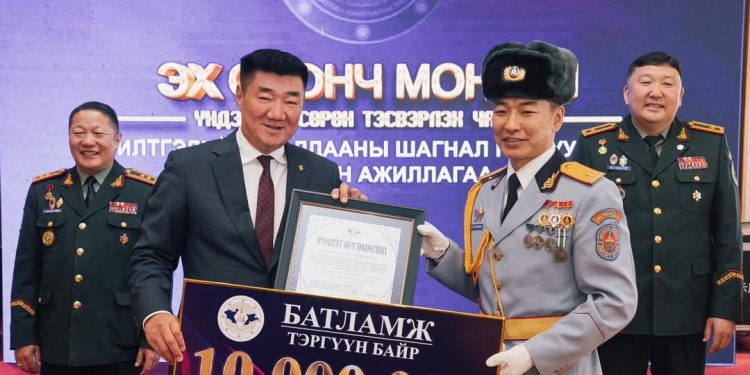 “Эх оронч Монгол-Үндэсний сөрөн тэсвэрлэх чадавх” сэдэвт илтгэлийн уралдааны ялагчид тодорлоо