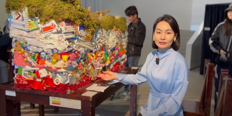 Хятадын Дүрслэх урлагийн төв академийн магистрант, докторантуудын үзэсгэлэн гарчээ