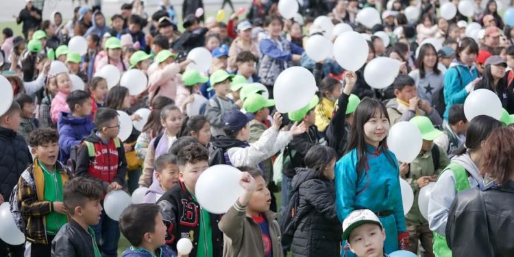 3000 сурагч "Монгол хүн" төсөлд оролцож нүүдэлчин ахуйтай танилцах аялалд гарлаа