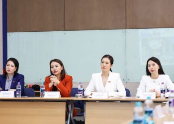 Хүүхдийн хөгжил, хамгааллыг дэмжих лобби бүлэг байгуулнахүүхэд хамгааллын байгууллагынхантай уулзлаа