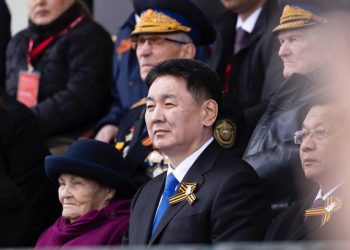 Ерөнхийлөгч У.Хүрэлсүх Ялалтын баярын ёслолд оролцлоо