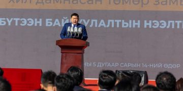 Л.Оюун-Эрдэнэ: Мега төслийн нэгдүгээрт эрэмбэлэгдсэн Гашуунсухайт-Ганцмод төсөл гараанаас гарлаа