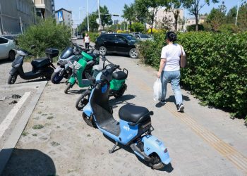 Мопед, скүүтерийн замбараагүй байдлыг цэгцэлнэ