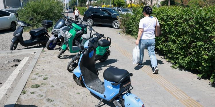 Мопед, скүүтерийн замбараагүй байдлыг цэгцэлнэ