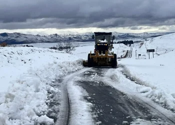 Өмнөд Африкт хүчтэй бороо, цас орсноос 50 хүн амиа алджээ