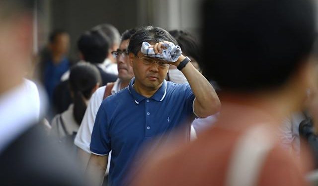 Японд хэт халсны улмаас 4 хүн нас баржээ