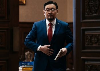 Дарамт, шахалт үзүүлдэг дарга нарыг цомхотгохыг Ерөнхий сайд Г.Занданшатар үүрэг болголоо