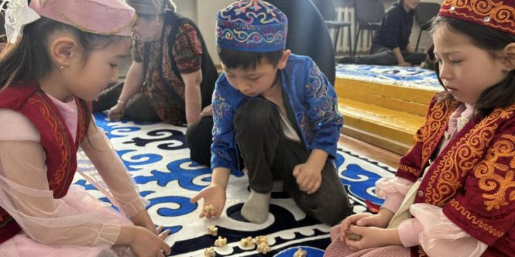 Үндэсний цөөнхийн зөрчигдсөн эрх 10 жилийн дараа БҮТЭН БОЛЛОО