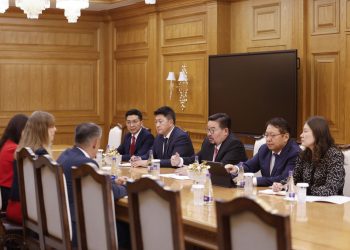 "Оюутолгой" төслийг Монголд үр ашигтай болгох Ажлын хэсэг байгуулах санал дэвшүүллээ