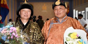 Самандын Жавхланд Ардын жүжигчин цол хүртээлээ