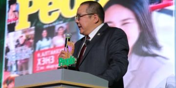 ХЭҮК-ЫН ГИШҮҮН Ж.ХУНАНГ “ХҮНИЙ ЭРХИЙН ТӨЛӨӨ ОНЦЛОХ ХҮН”-ЭЭР ТОДРУУЛЛАА