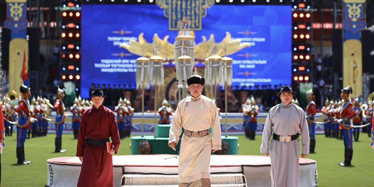 Ерөнхийлөгч У.Хүрэлсүх Үндэсний их баяр наадмыг нээж үг хэллээ