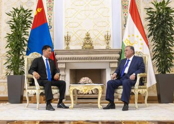 Ерөнхийлөгч У.Хүрэлсүх, Тажикистаны Ерөнхийлөгч Эмомали Рахмон нар албан ёсны хэлэлцээ хийлээ