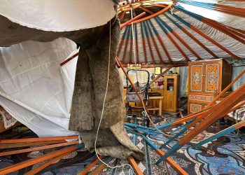 116 айлын гэр нурж, хашаа, байшингийн дээвэр хууларчээ