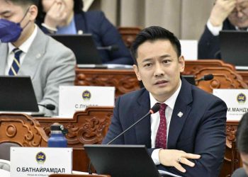 Д.Амарбаясгалан дарга залуу гишүүдээ УИХ-ын байнгын болон дэд хороодын дарга болгов