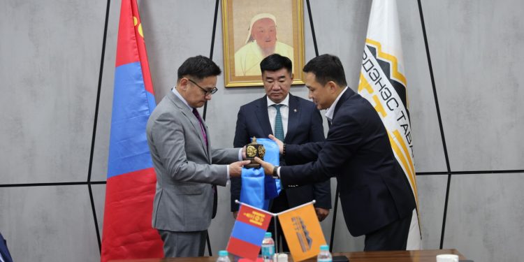 Эрдэнэс Тавантолгой” ХК-д онцгой дэглэм тогтоож, бүрэн эрхт төлөөлөгчөөр У.Бямбасүрэнг томиллоо