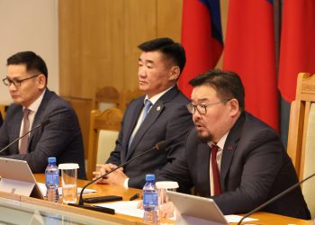 Г.Занданшатар: Орон нутагт эрх мэдэл өгч, бие даан хөгжих, орлого олох нөхцөл бүрдүүлнэ