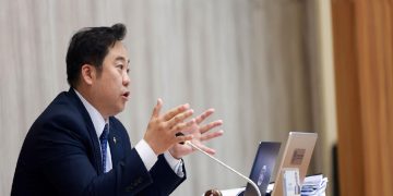 Хэт чанга дуутай тээврийн хэрэгсэлд хяналт тавьж, хариуцлагыг чангатгах үүрэг өглөө