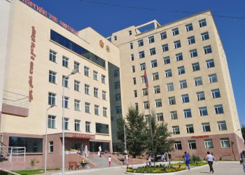 Цэргийн төв эмнэлгийг Баянзүрх дүүргийн иргэдэд нээлттэй болгох асуудлаар ярилцлаа