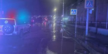 СЭРЭМЖЛҮҮЛЭГ: Тогтоол усан дахь цахилгааны утсанд тогонд цохиулжээ