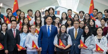 Ерөнхийлөгчийн илгээлт-2100” тэтгэлэгт хөтөлбөрийн 296 оюутан  гадаадыг зорилоо