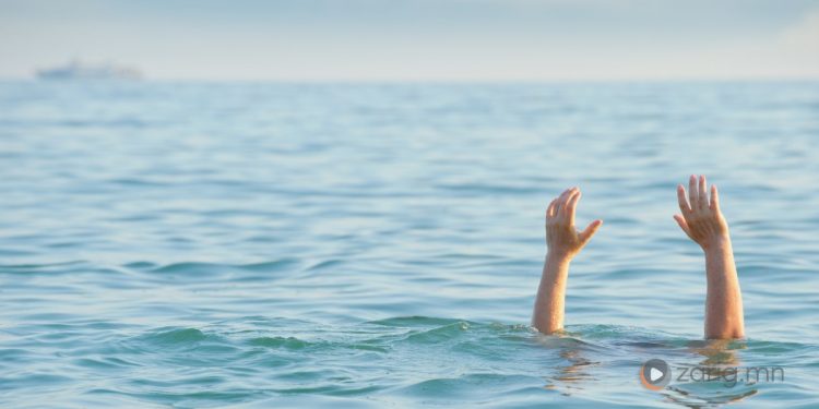 Гурван настай хүүхэд живж амиа алджээ